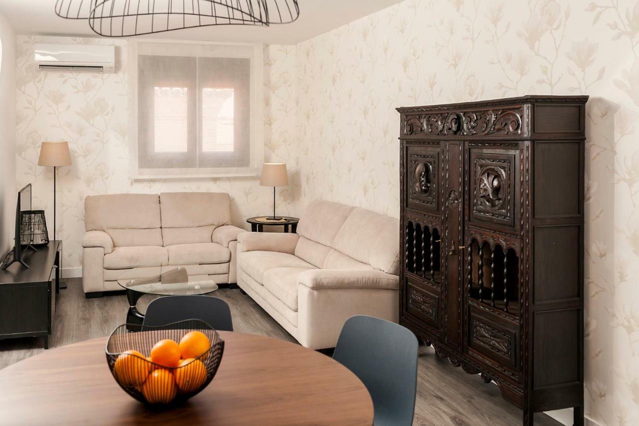 Domus Toledo Apartment ภายนอก รูปภาพ