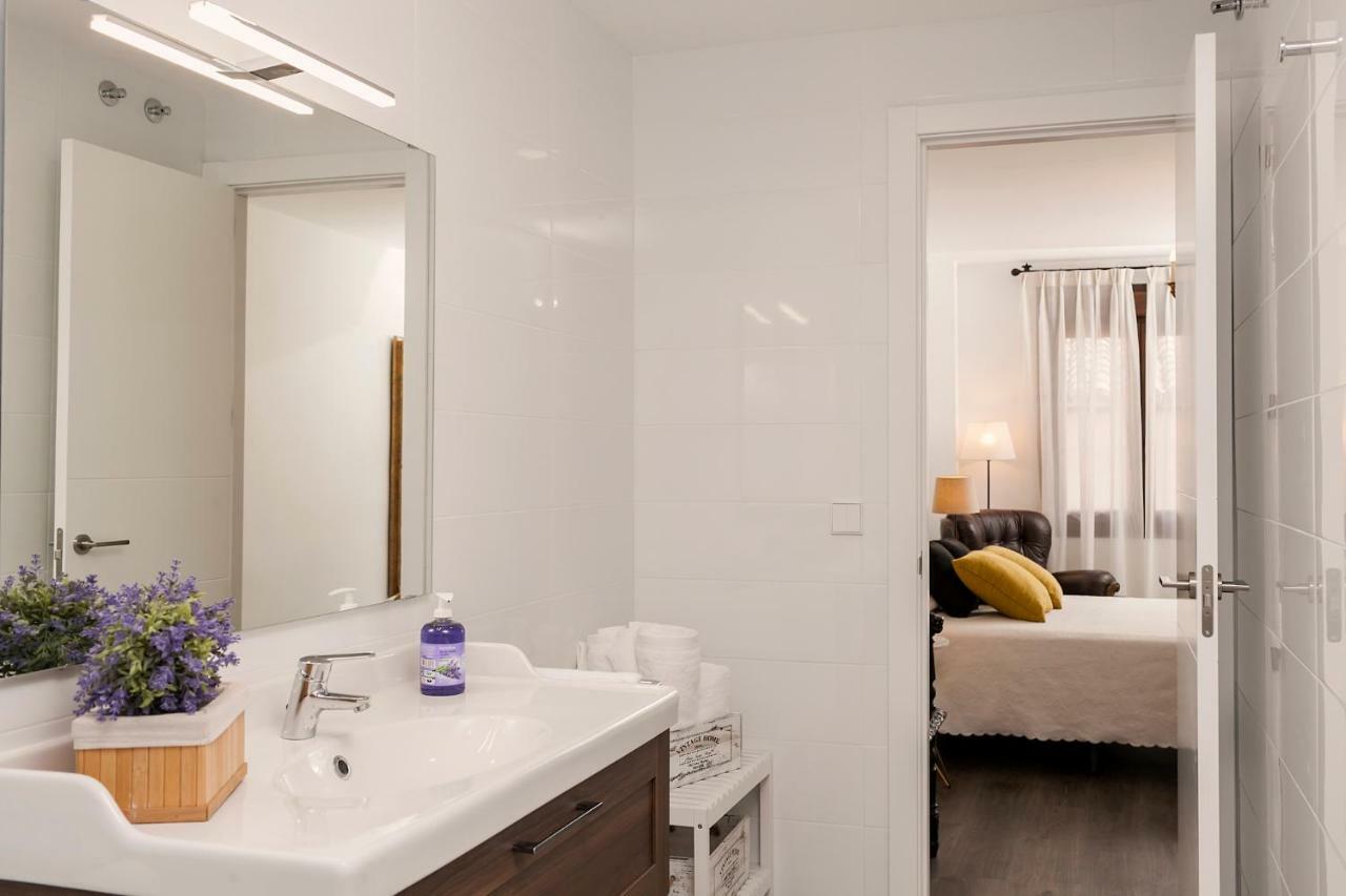 Domus Toledo Apartment ภายนอก รูปภาพ