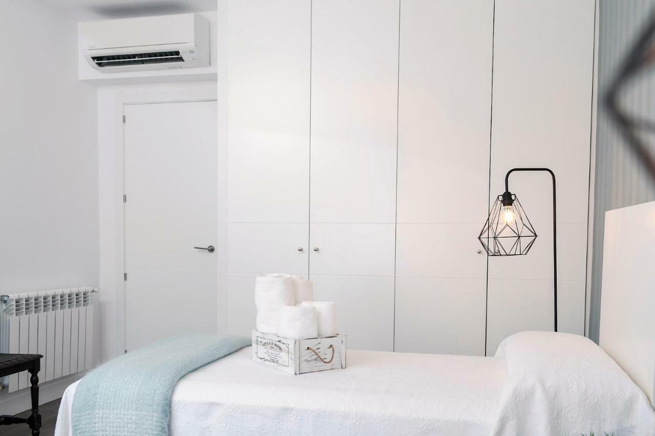 Domus Toledo Apartment ภายนอก รูปภาพ